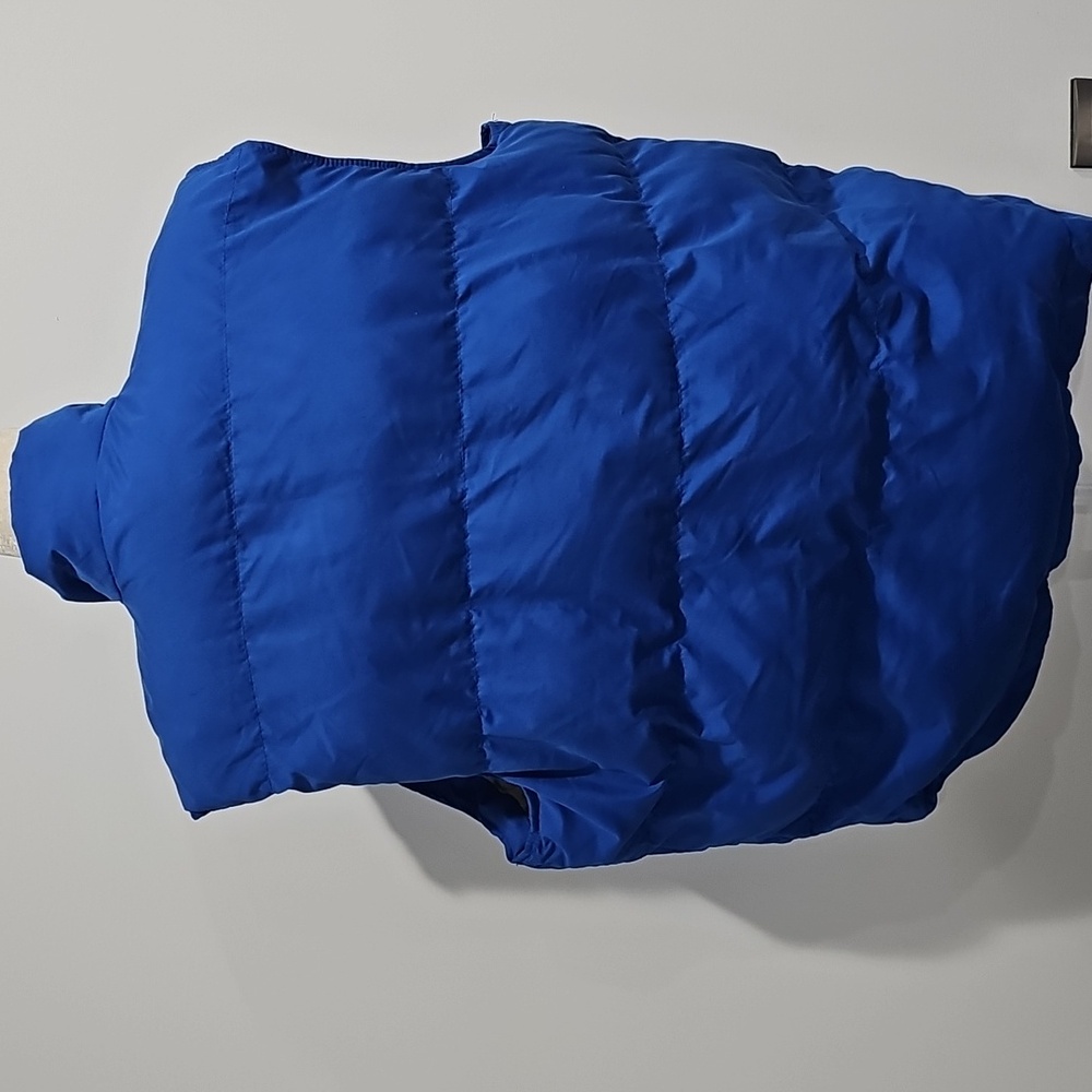 Men's Puffer Vest - Picture 2 of 5